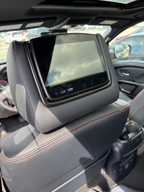 used 2024 Nissan Titan car, priced at $52,900