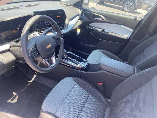new 2025 Chevrolet Trax car, priced at $25,935