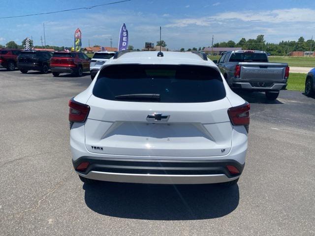 new 2025 Chevrolet Trax car, priced at $25,935