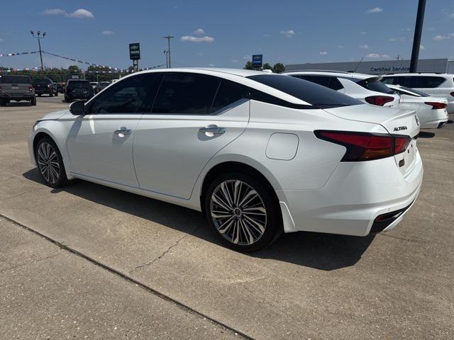 used 2024 Nissan Altima car, priced at $29,900