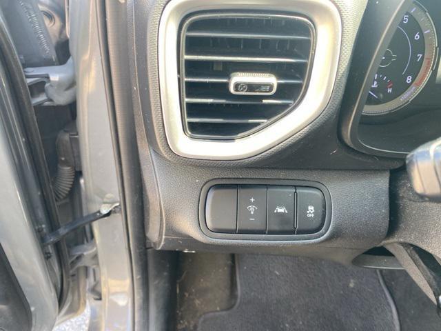 used 2021 Hyundai Venue car