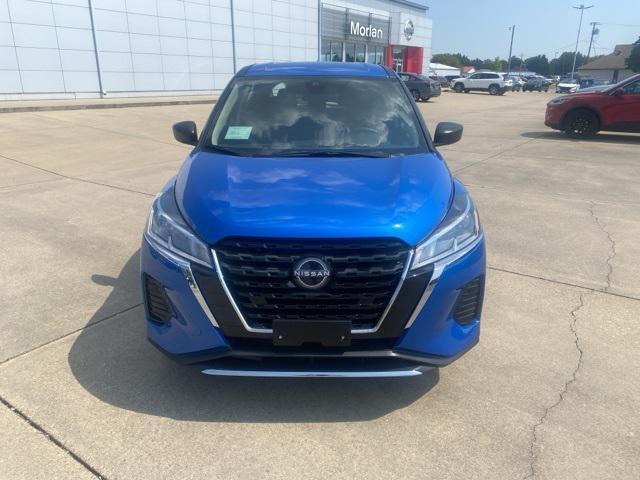 new 2025 Nissan Kicks car, priced at $23,865