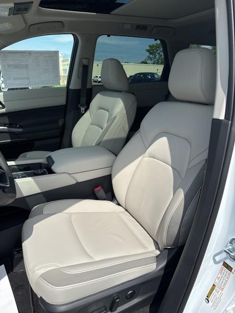 new 2025 Nissan Pathfinder car, priced at $50,375