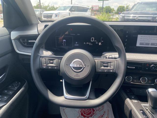 new 2025 Nissan Kicks car, priced at $28,680