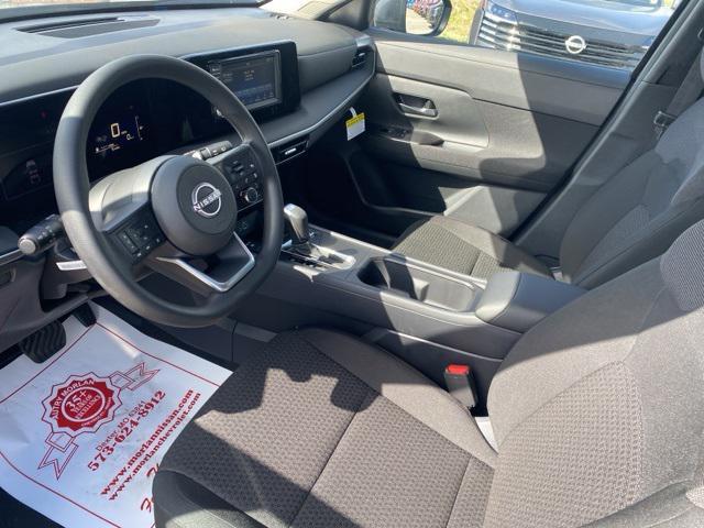 new 2025 Nissan Kicks car, priced at $25,180