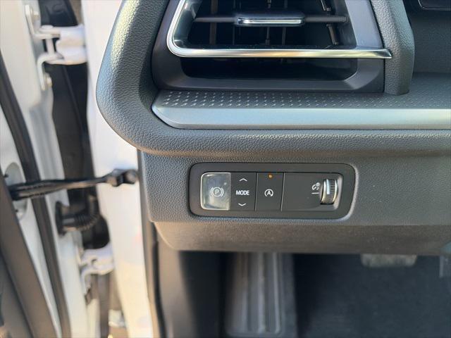 new 2026 Chevrolet Traverse car, priced at $45,345