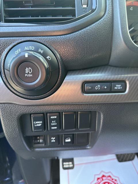 used 2024 Nissan Titan car