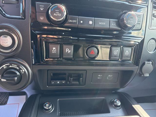 used 2024 Nissan Titan car