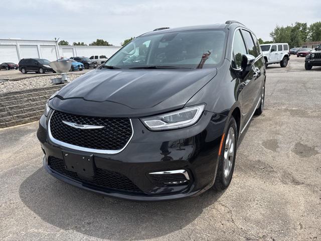 used 2023 Chrysler Pacifica car, priced at $32,500
