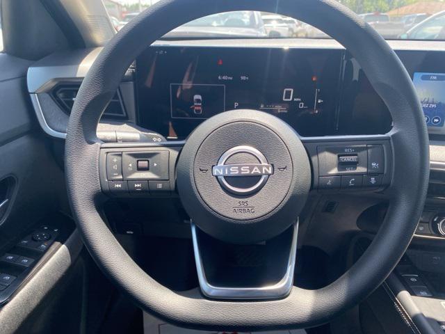 new 2025 Nissan Kicks car, priced at $29,480