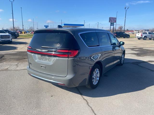 used 2023 Chrysler Pacifica car, priced at $27,500