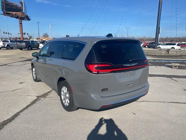 used 2023 Chrysler Pacifica car, priced at $27,500