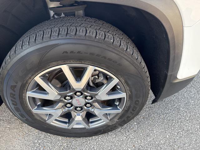 used 2023 GMC Acadia car, priced at $28,900