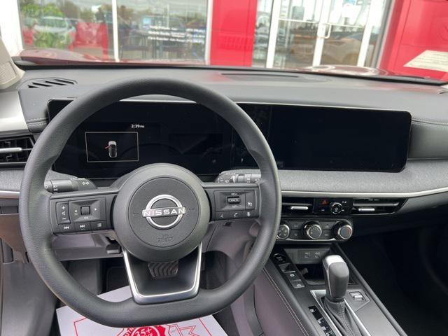 new 2025 Nissan Kicks car, priced at $27,860