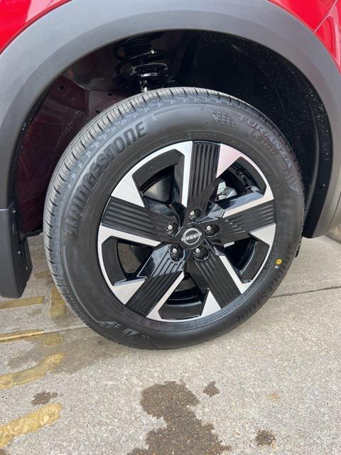 new 2025 Nissan Kicks car, priced at $27,860