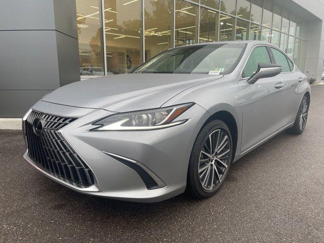 new 2025 Lexus ES 350 car, priced at $48,214