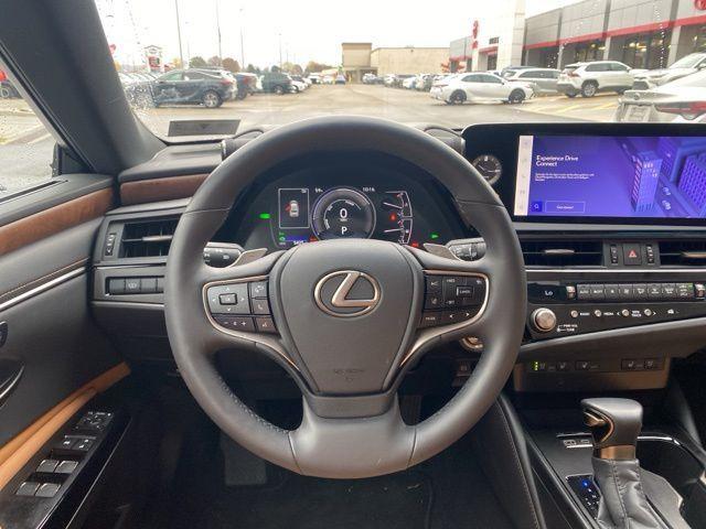 used 2024 Lexus ES 300h car, priced at $45,668