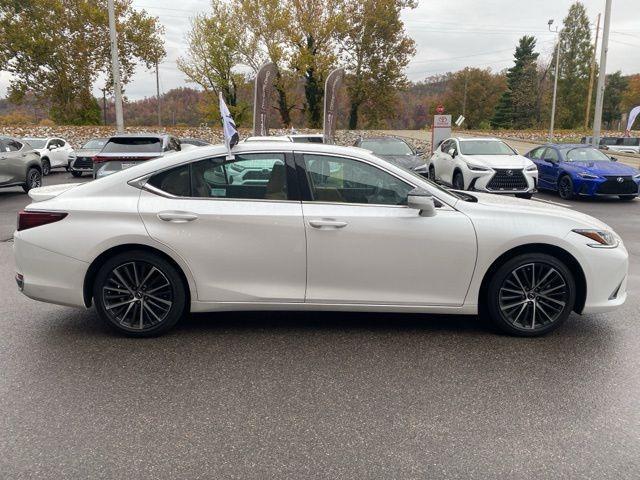 used 2024 Lexus ES 300h car, priced at $45,668