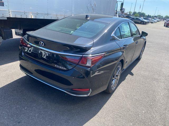 new 2024 Lexus ES 300h car, priced at $53,475