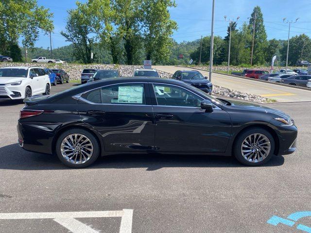 new 2024 Lexus ES 300h car, priced at $53,475