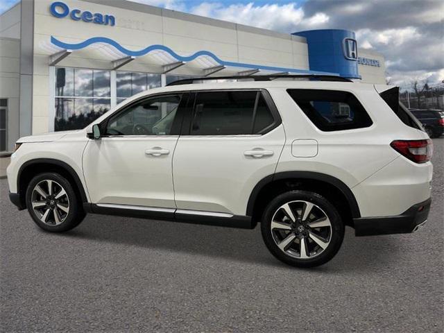 new 2025 Honda Pilot car, priced at $54,985