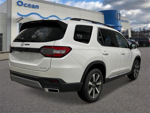 new 2025 Honda Pilot car, priced at $54,985
