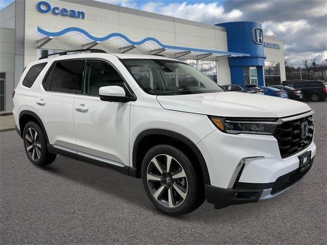 new 2025 Honda Pilot car, priced at $54,985
