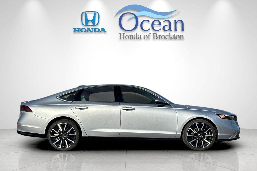new 2025 Honda Accord Hybrid car, priced at $40,905
