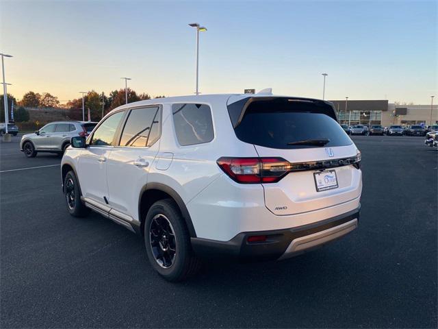 new 2025 Honda Pilot car, priced at $49,650