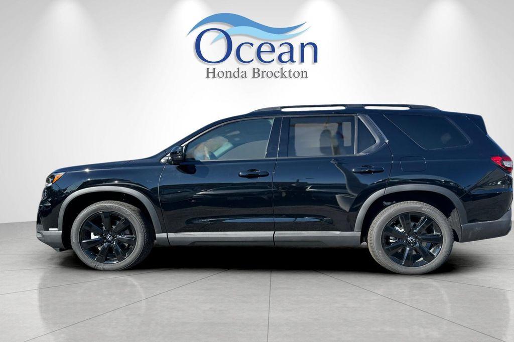 new 2025 Honda Pilot car, priced at $56,075