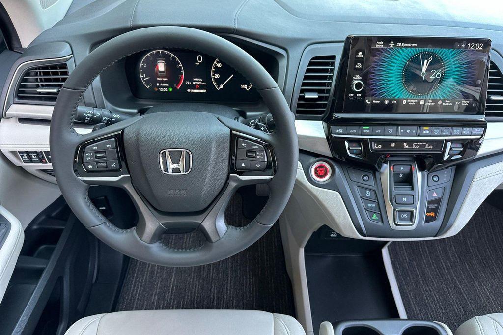 new 2026 Honda Odyssey car, priced at $44,290