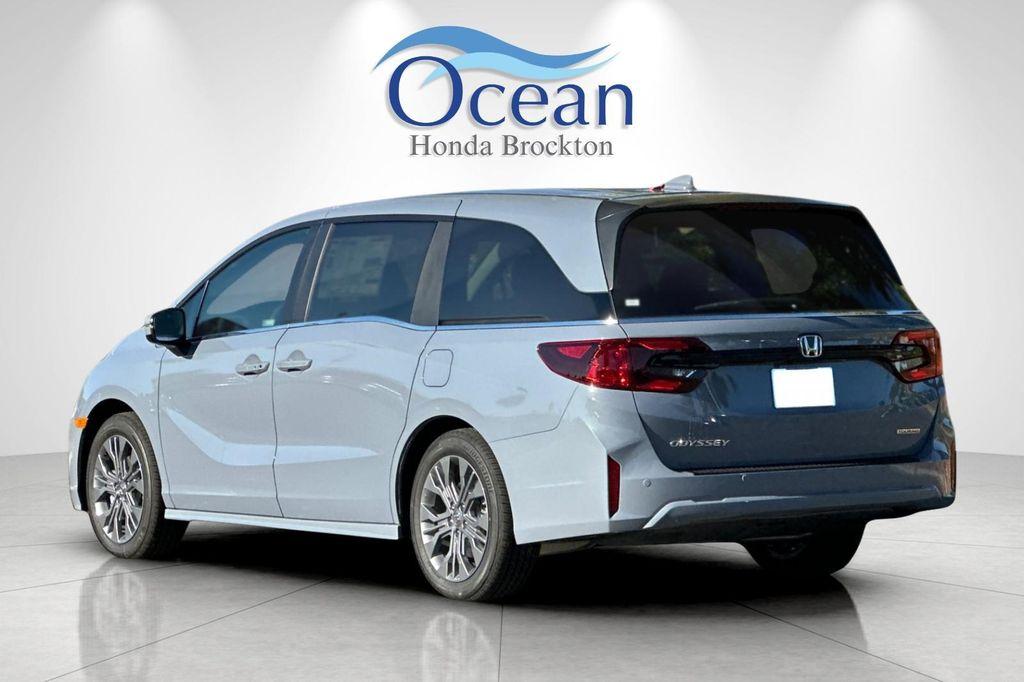 new 2026 Honda Odyssey car, priced at $50,040
