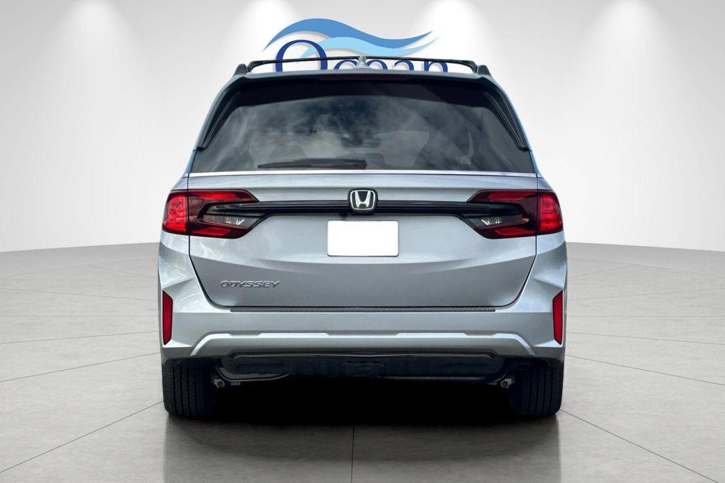 new 2026 Honda Odyssey car, priced at $45,340
