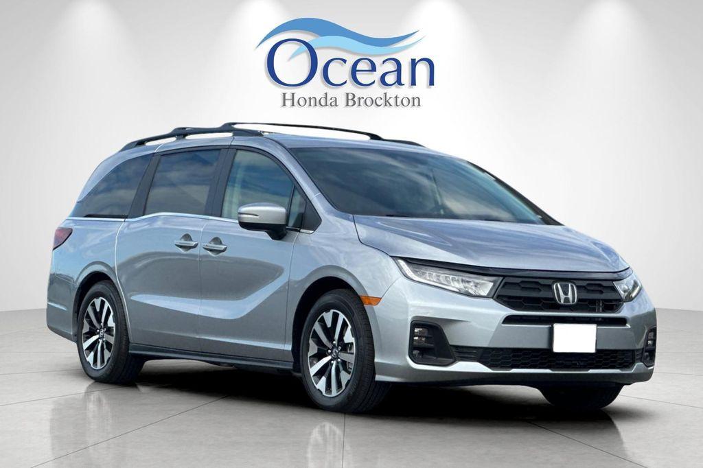 new 2026 Honda Odyssey car, priced at $45,340