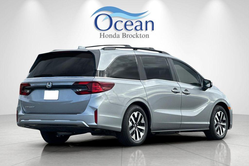 new 2026 Honda Odyssey car, priced at $45,340