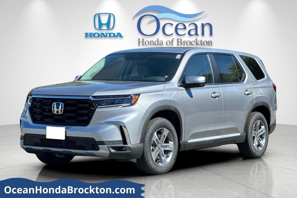 new 2025 Honda Pilot car, priced at $47,550