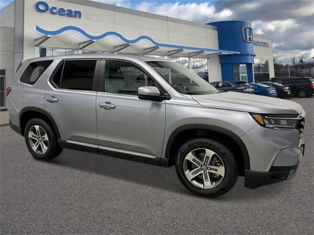 new 2025 Honda Pilot car, priced at $47,780