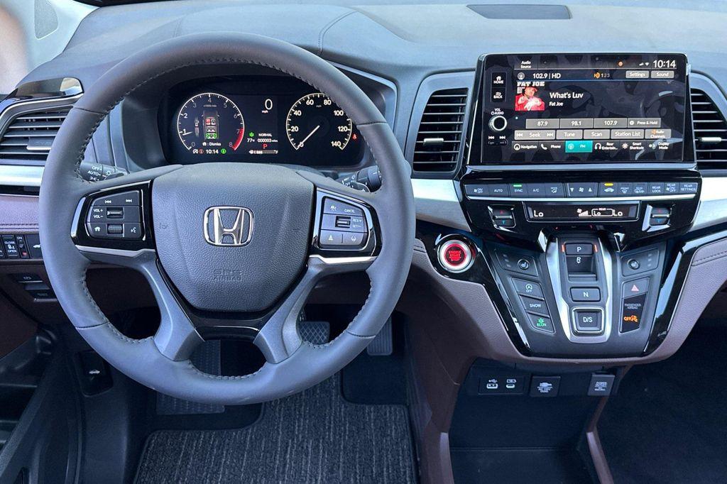new 2026 Honda Odyssey car, priced at $49,445