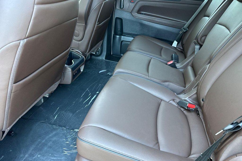 new 2026 Honda Odyssey car, priced at $49,445