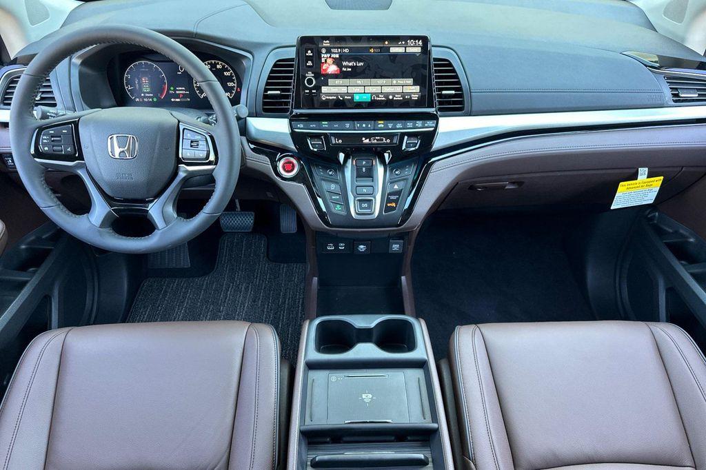 new 2026 Honda Odyssey car, priced at $49,445