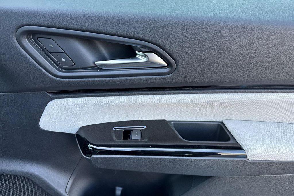 new 2025 Honda Prologue car, priced at $52,350