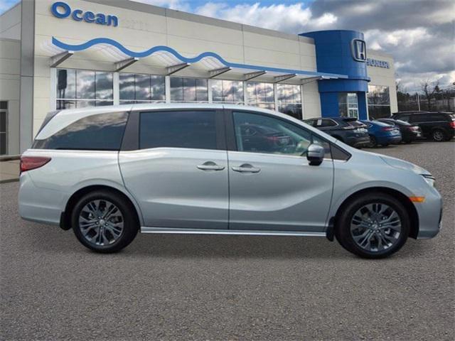 new 2025 Honda Odyssey car, priced at $48,005