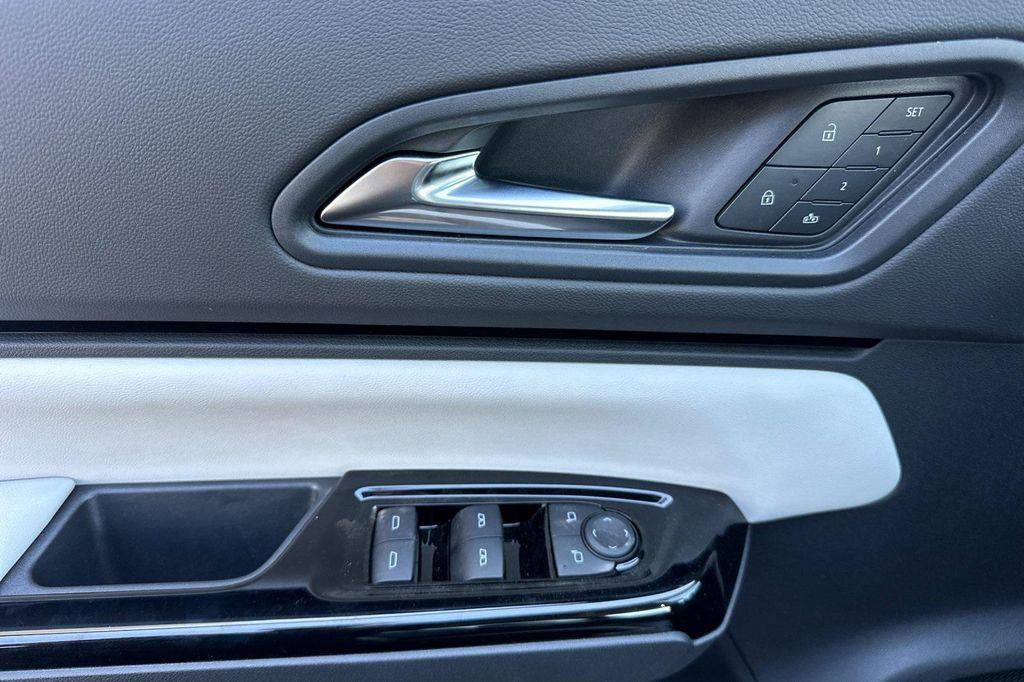 new 2025 Honda Prologue car, priced at $56,650