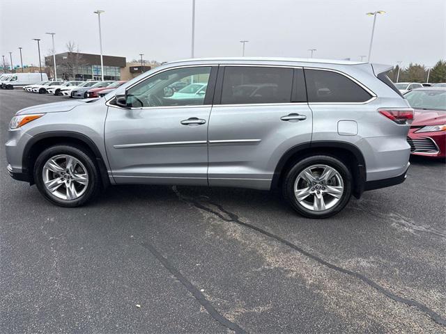 used 2016 Toyota Highlander car, priced at $22,998