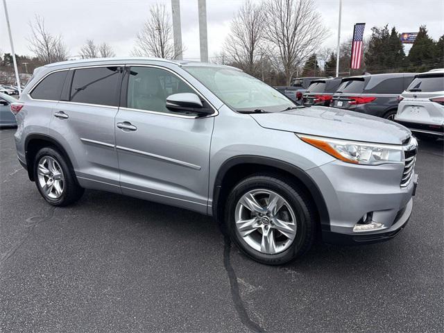 used 2016 Toyota Highlander car, priced at $22,998