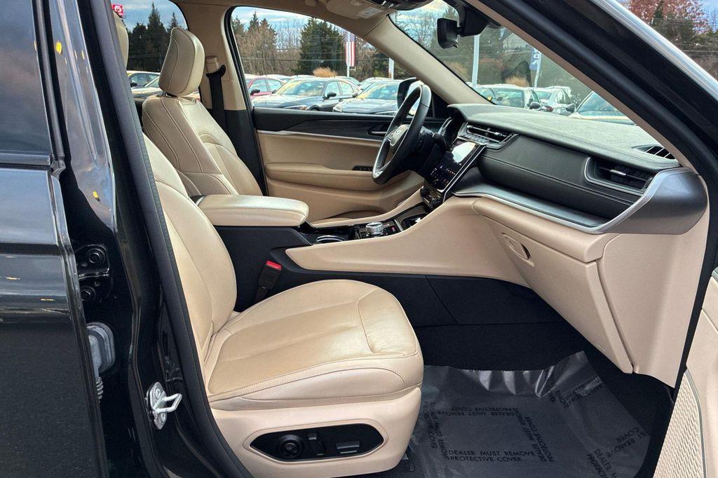 used 2022 Jeep Grand Cherokee L car, priced at $30,148