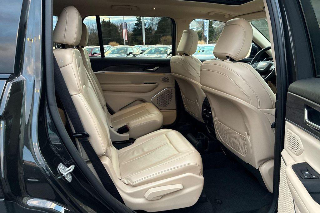 used 2022 Jeep Grand Cherokee L car, priced at $30,148