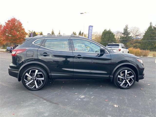 used 2022 Nissan Rogue Sport car, priced at $23,948