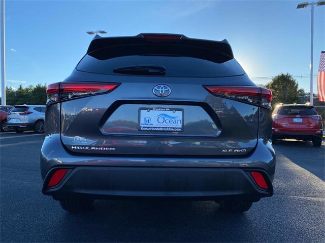 used 2022 Toyota Highlander car, priced at $37,548