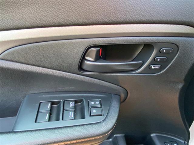 used 2023 Honda Passport car, priced at $36,898
